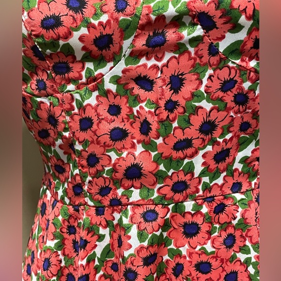 Forever 21 Floral Dress 👗 - Picture 2 of 5